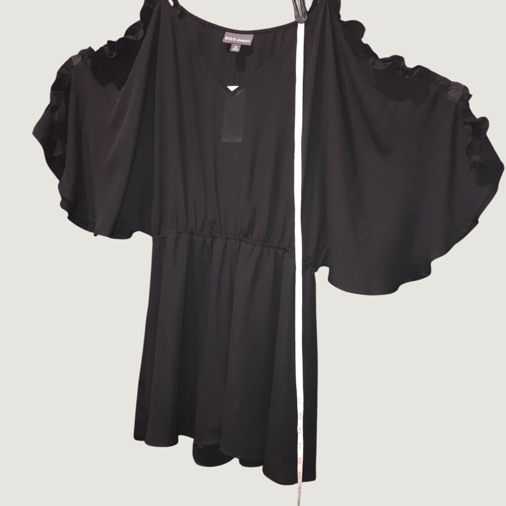 Bold Elements Black Chiffon Flowy Ruffled Split Cold-Shoulder Romper - Picture 8 of 12
